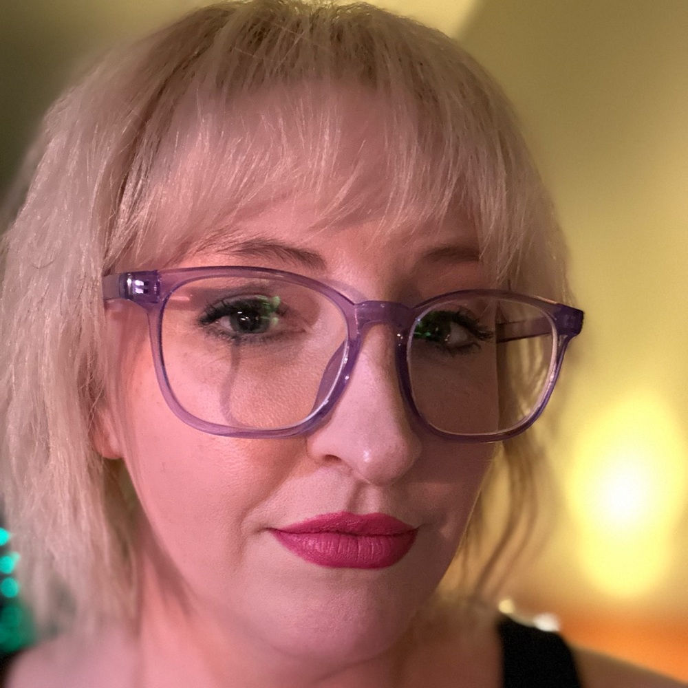 Meet your Posher, Wenda